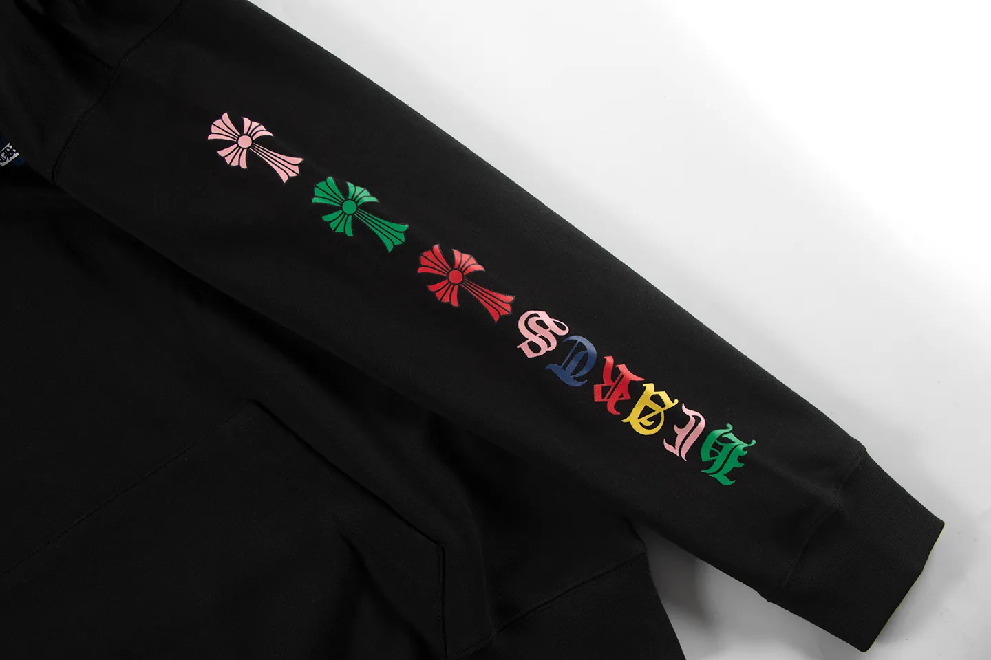 P290 Chrome Hearts Chrome Hearts Sanskrit letters printed phantom color cross group sweatshirt Size: S M L XL Color: black, white